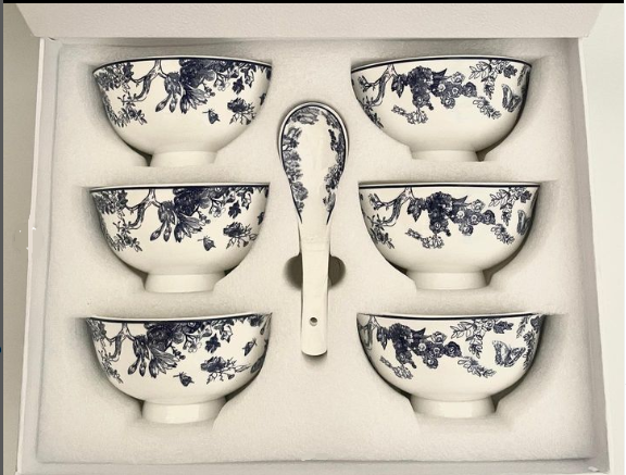  Set of six Porcelain Bowls from Hermes